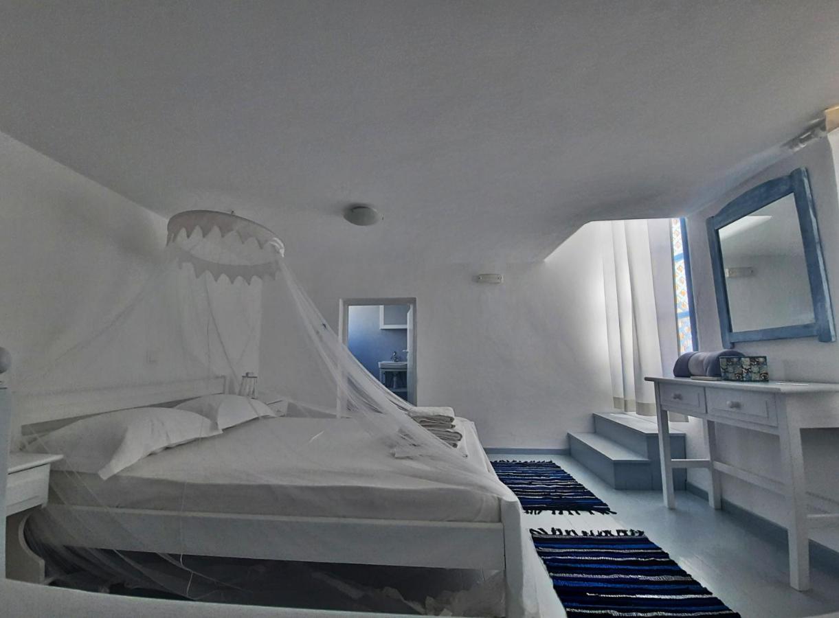 Blue In Naxos Hotel Naxos City Ngoại thất bức ảnh
