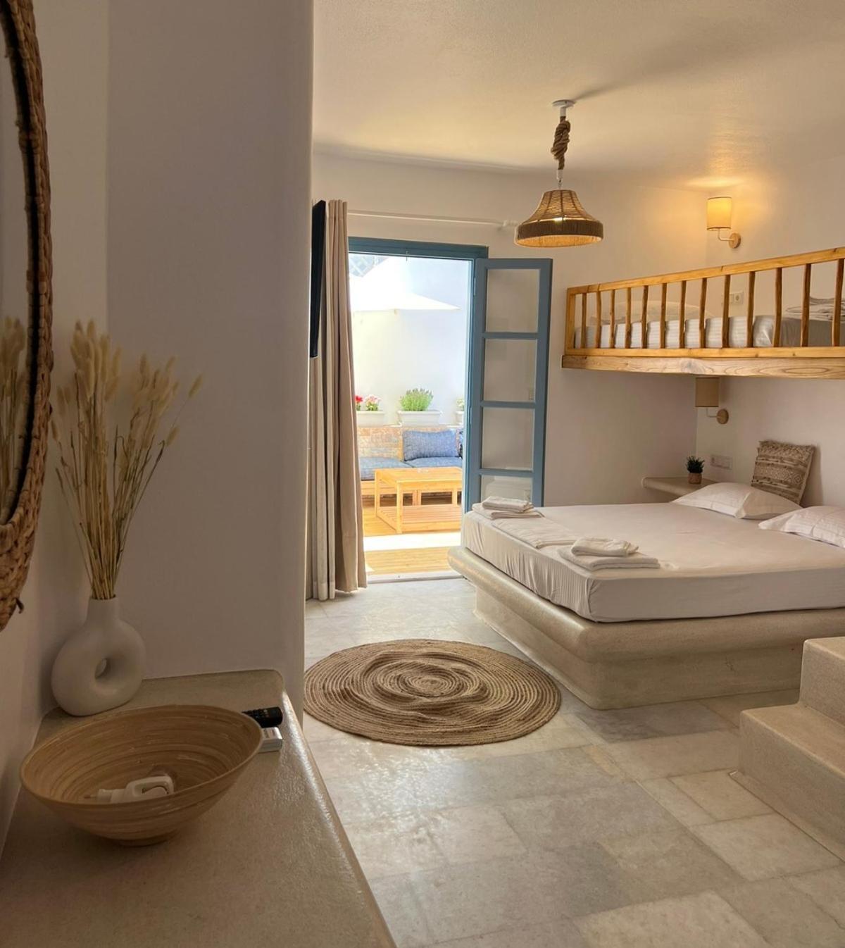 Blue In Naxos Hotel Naxos City Ngoại thất bức ảnh
