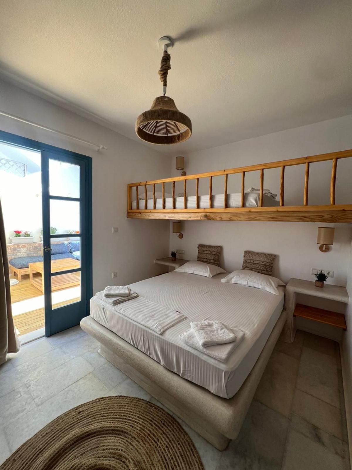 Blue In Naxos Hotel Naxos City Ngoại thất bức ảnh